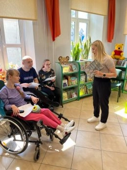 Wizyta z Ośrodka Rewalidacyjno-Wychowawczego z Łęcznej w Bibliotece