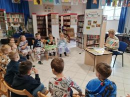 „Bajki twojego i mojego dzieciństwa” - spotkanie dla przedszkolaków w Filii nr 2